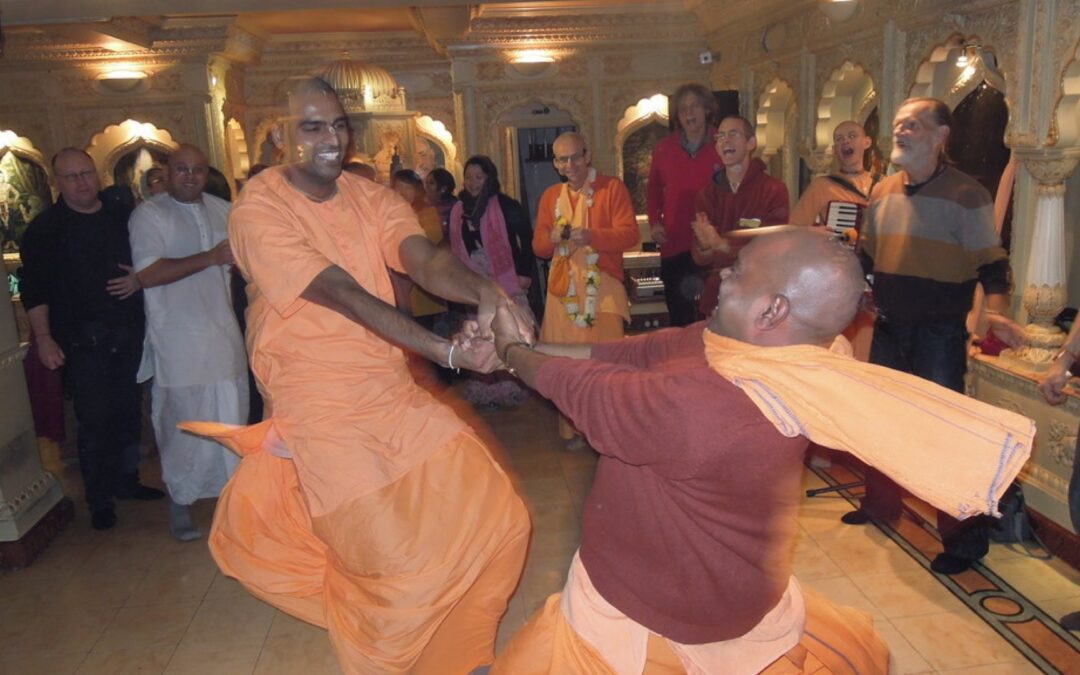 Ecstatic Kirtans from the UK!